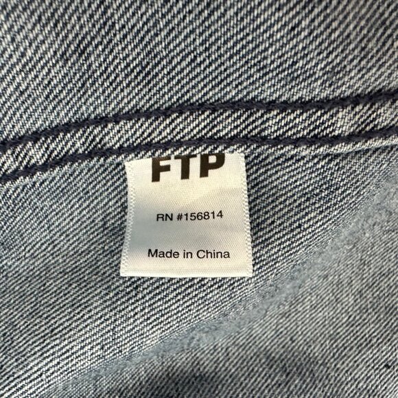 FTP Mens Frayed Denim Logo Chore Jean Jacket Size Large Blue Streetwear - Picture 10 of 13
